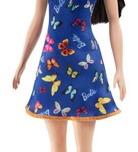 Barbie Entry Docka med en blå klänning med fjärilsmönster HBV06